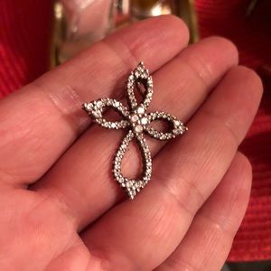 Lovely cross pendant